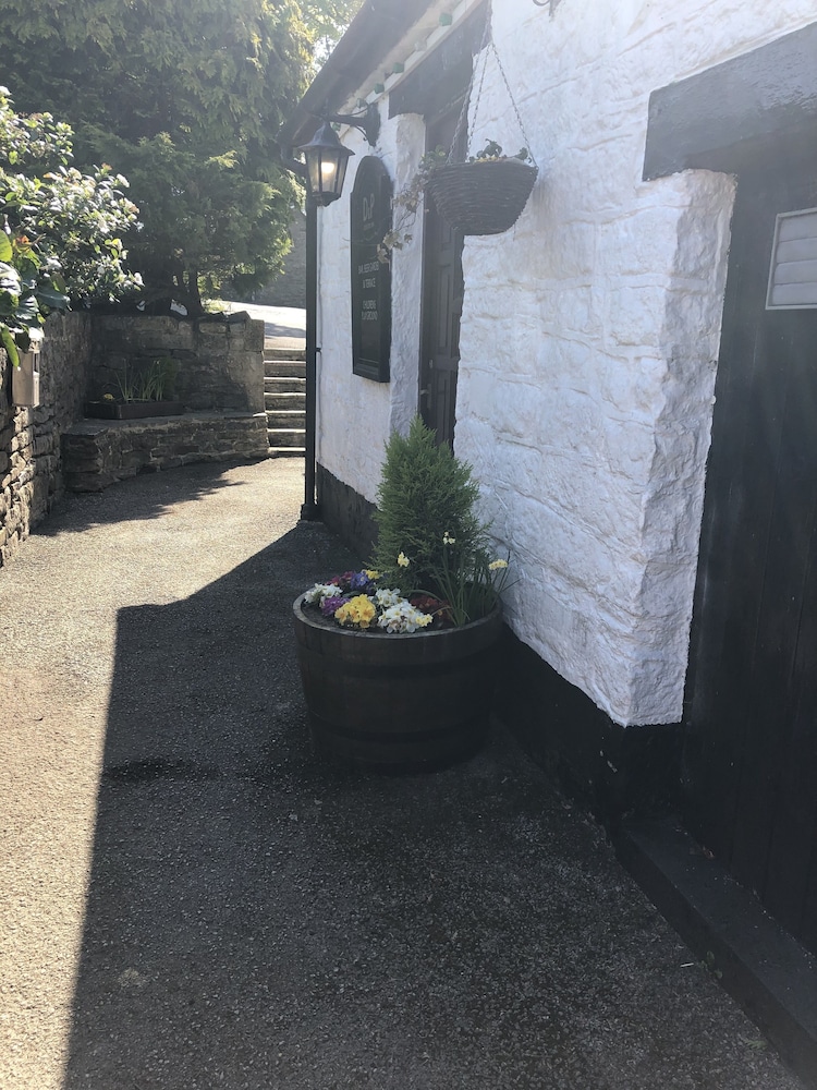 The Dog and Partridge Country Inn