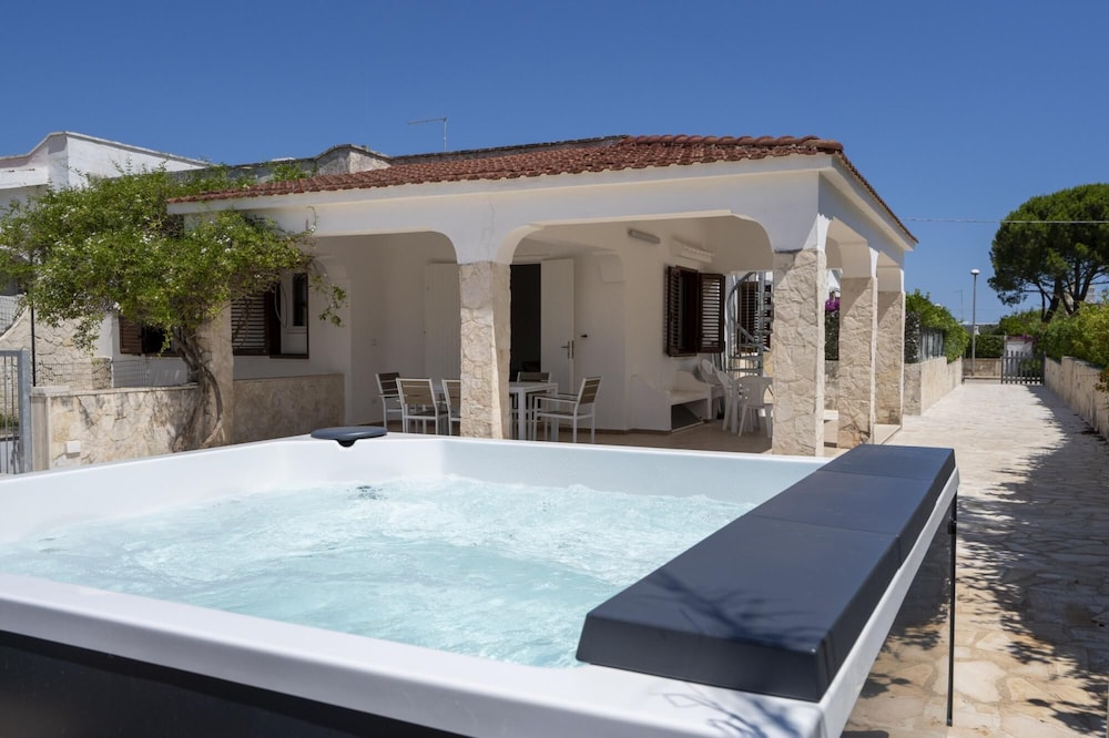 Seaside House With Jacuzzi by Wonderful Italy view 2