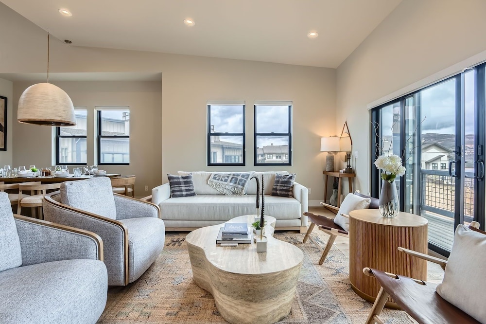 Deer Valley East Perfection On Vissen! 933 4 Bedroom Townhouse