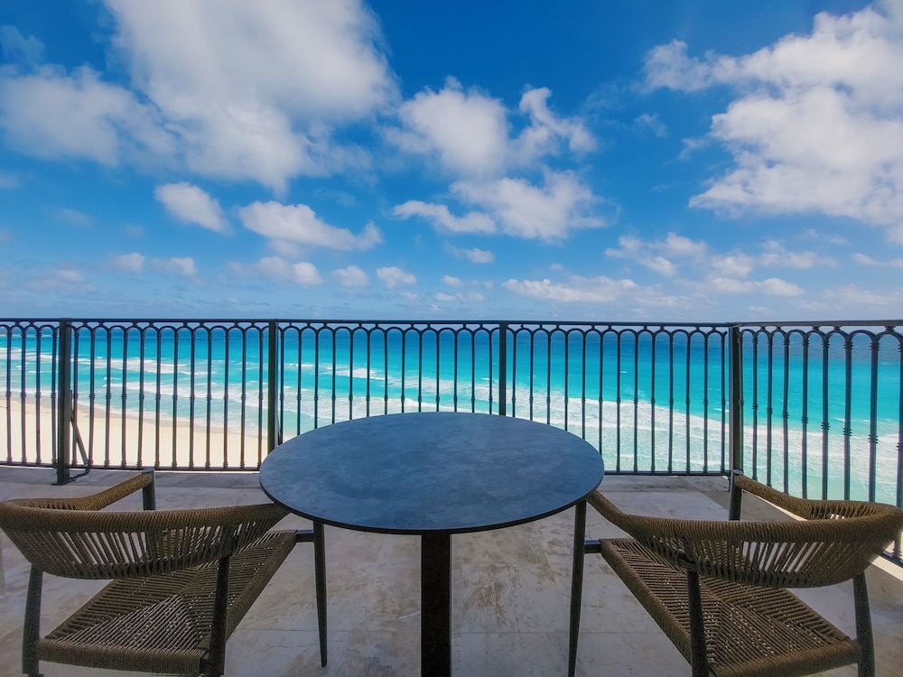 Grand Park Royal Cancun - All Inclusive
