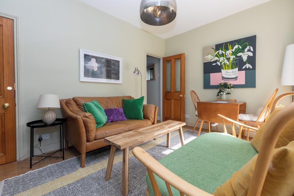 Beautiful & Cosy 2BD House - Southwark