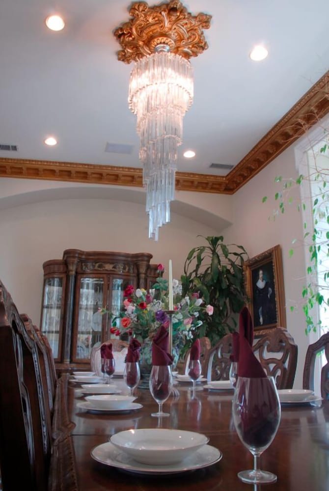 The Stradella Court Mansion