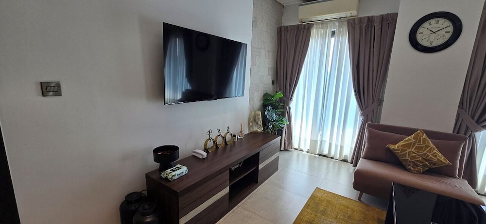 The Signature Apartments