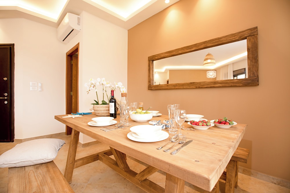 Akl - Chic Apts & Balconies in Batroun