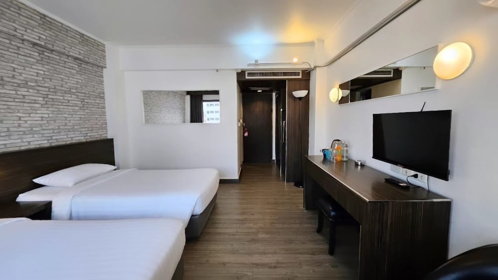 White Palace Bangkok 71