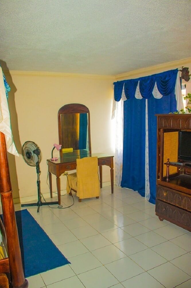 Sky Blue Beach Studio at Turtle Towers