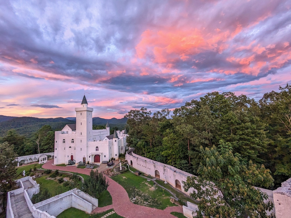Uhuburg Castle