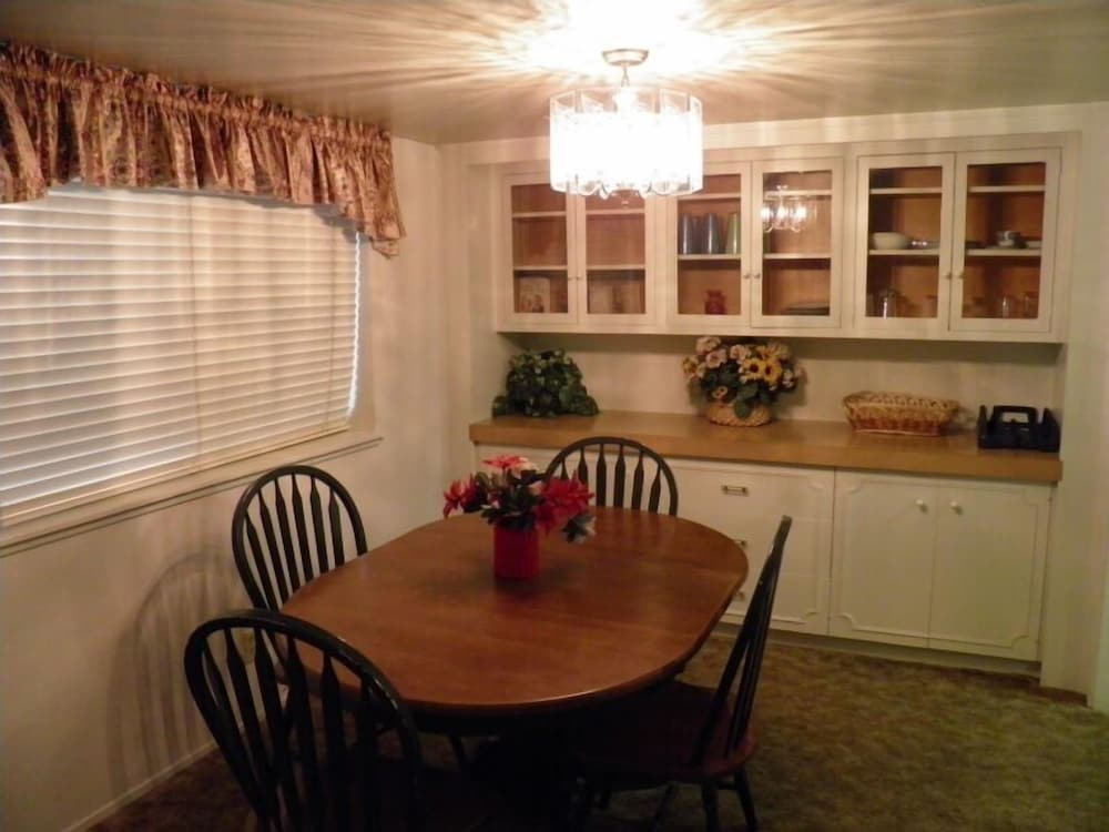 1149 Herbert Unit B