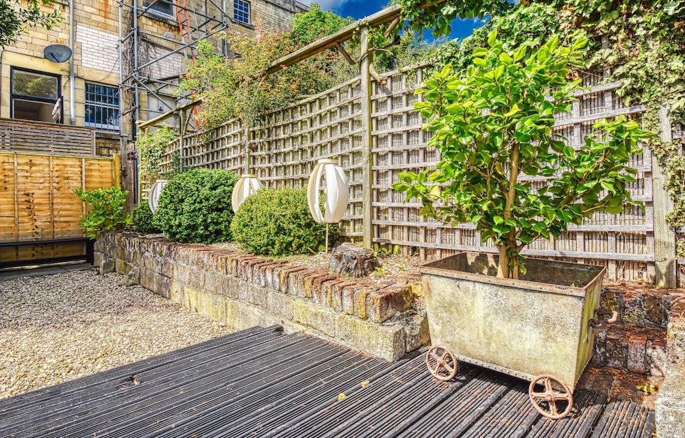 Ghar Homes - Bath City Centre Cosy Retreat