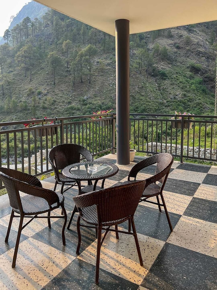 Mashru Riverside Estate