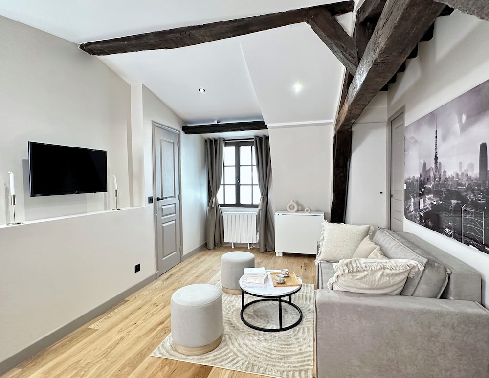1595 Chapon