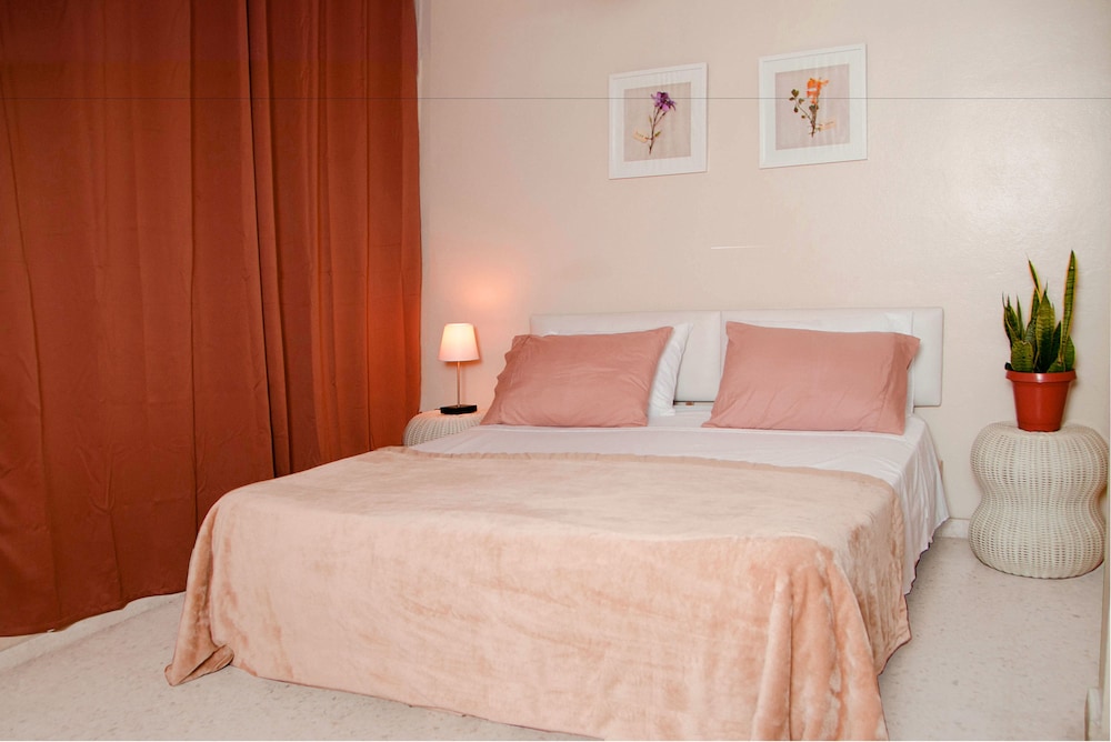Via Emilia Bed and Breakfast Restaurante