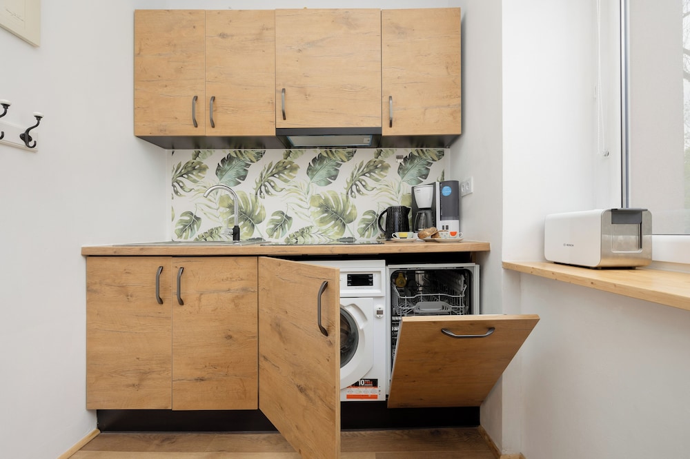 Apartment Near the Old Town by Renters