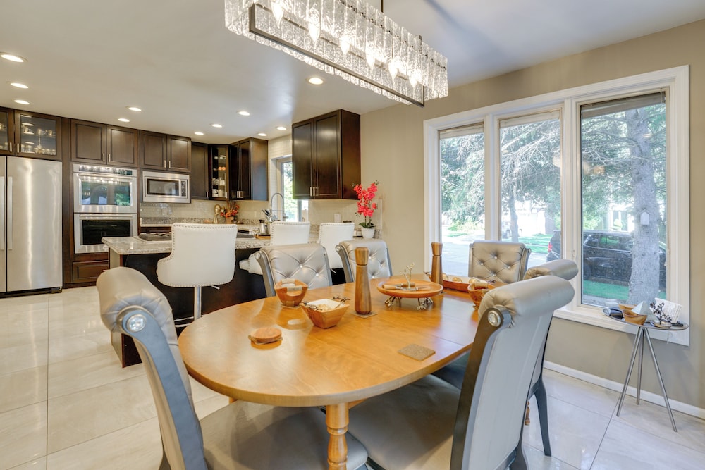 Indoor & Outdoor Entertainment! Luxe Michigan Home