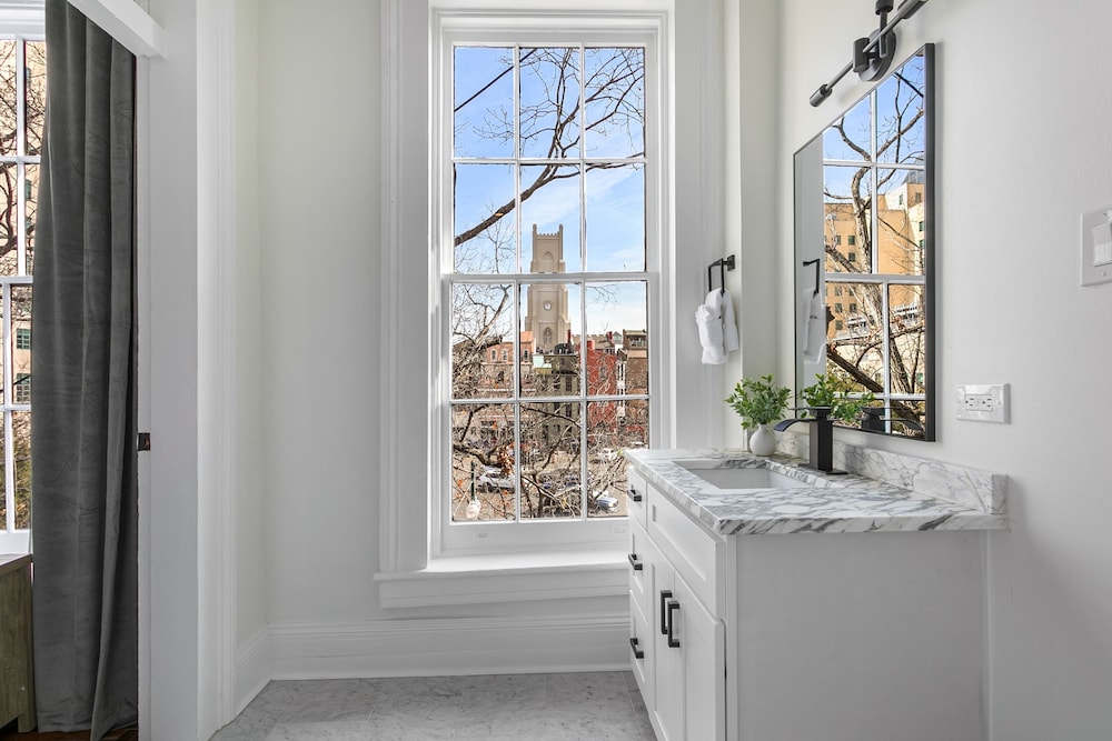 Jazz Haven Spacious 3BR Condo