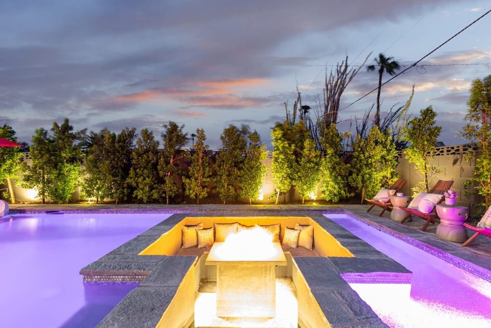Stonewood Luxe Estate 5 Showers Heated Pool GYM