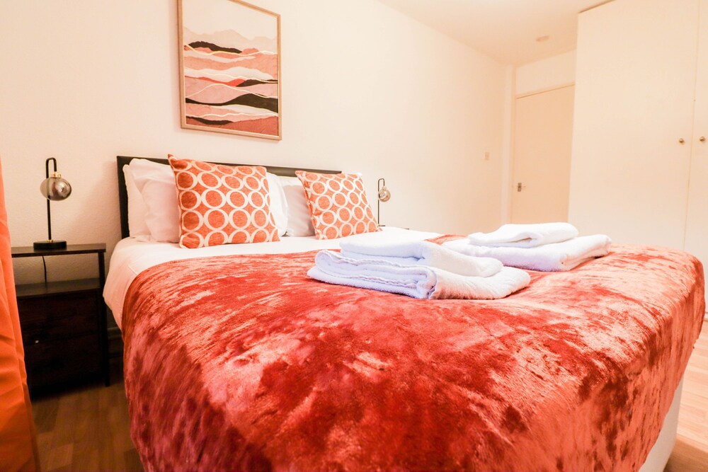 Gorgeous 3 Bedroom Hampstead Property