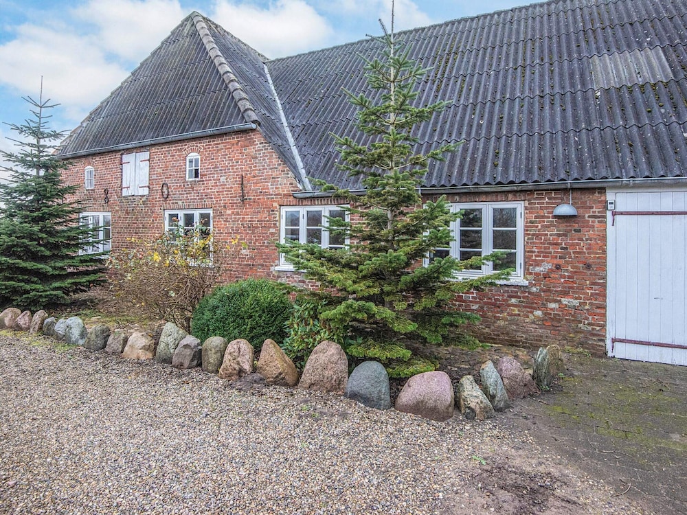 4 Star Holiday Home in Hojer