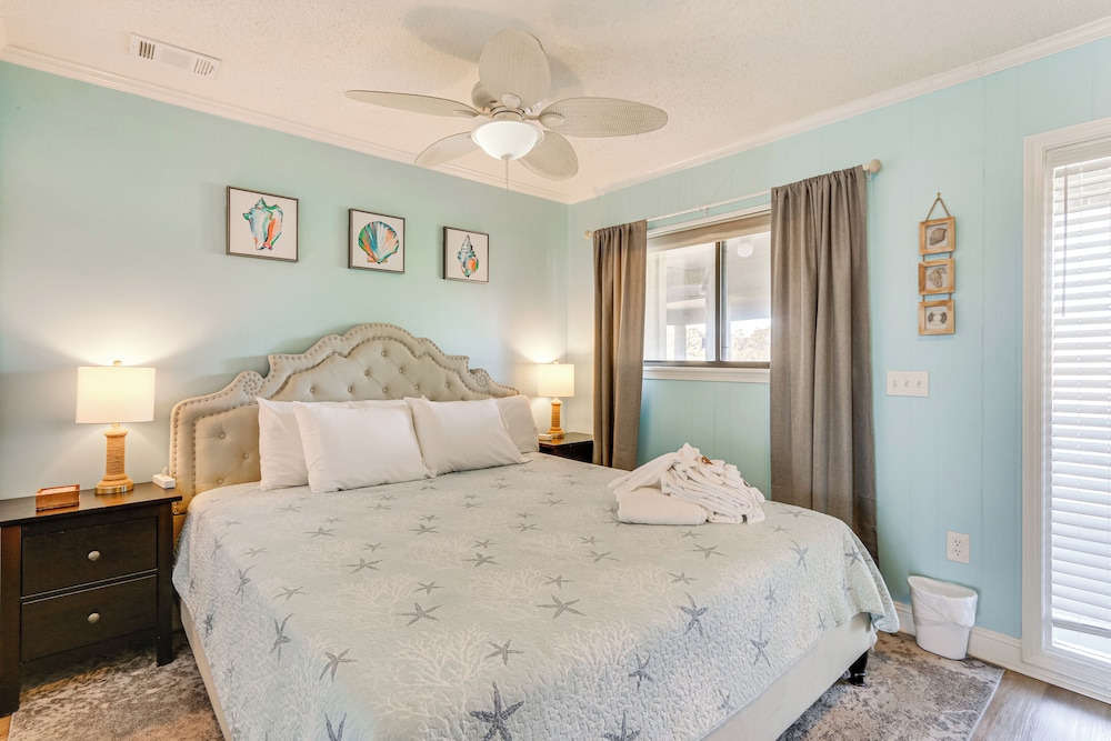 Pool & Folly Field Beach Access! HHI Resort Condo