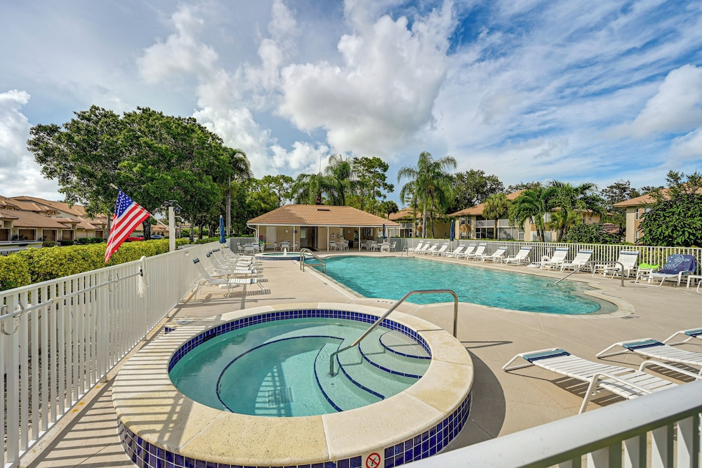 Golf, Swim & Relax! Condo 8 Mi to Dtwn Naples