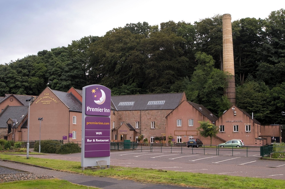 Premier Inn Inverness Millburn Rd — photo 24
