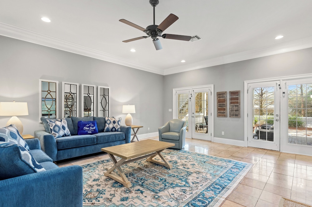 Sugar Sand Retreat 3-bed, 2-bath Beach Getaway With Private Pool, Sleeps 8!