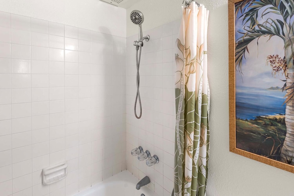 Spectacular Ocean Views - Close to Town - Free Concierge - Vrkcv