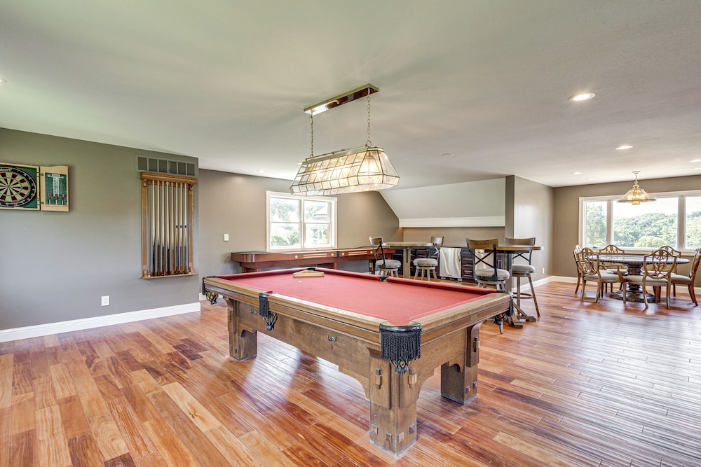 Pool, Lake & Patio: Sweeping De Soto Estate
