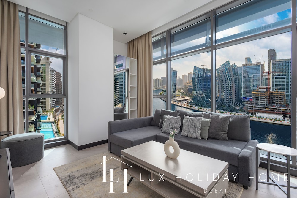 LUX 15 Northside Burj Khalifa View Suite