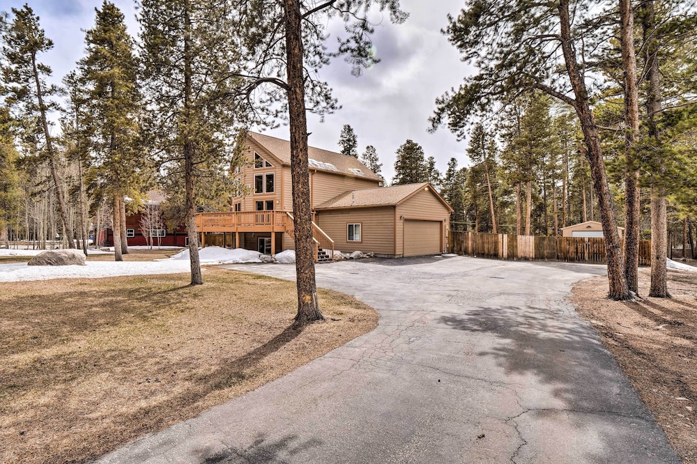 2 Mi to Dtwn: Leadville Haven w/ 2 Furnished Decks view 3