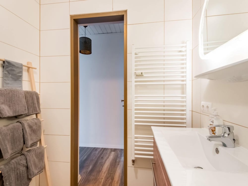 Child Friendly Apartment in Zell am See near Lake view 3