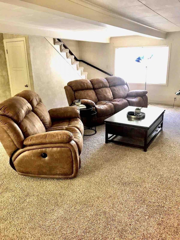 Medford Vacations - Medford Home and 2 Condos With Pool and Hot tub - Property Image 36