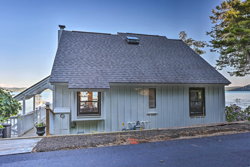 Updated Glen Arbor Cottage on Lake: Dock & Mooring view 3