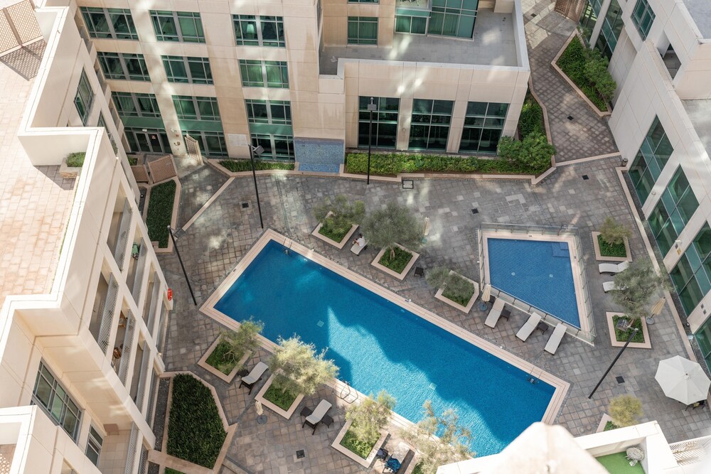 Lux BnB Burj Views Tower - Downtown