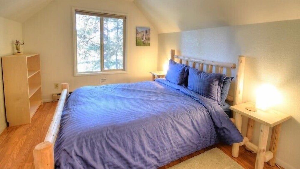 Scenic Wonder Hawks Nest Lodge 3 Bedroom view 2