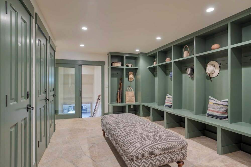 Luxury Mountain Estate w/ Indoor Pool, Gym & Hot Tub Near Keystone | Sleeps 19
