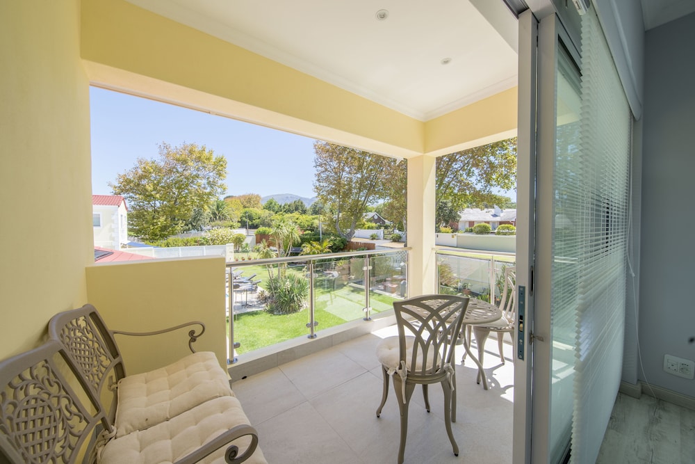 Constantia Cottages