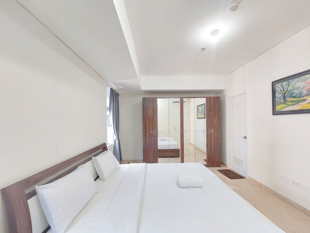 Serene And Comfort Living 3Br At Podomoro City Deli Medan Apartment