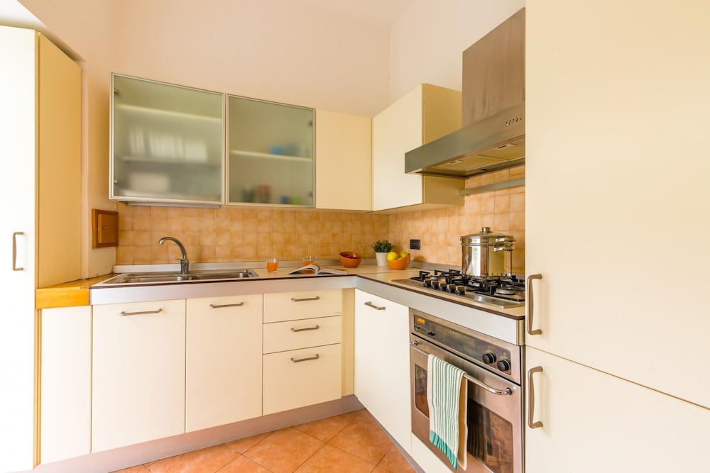 Posillipo Bright Apartment With Parking Space