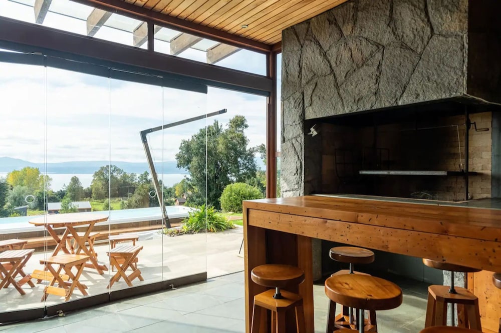 Luxury Altamira House BBQ Jacuzzi Pool Wifi