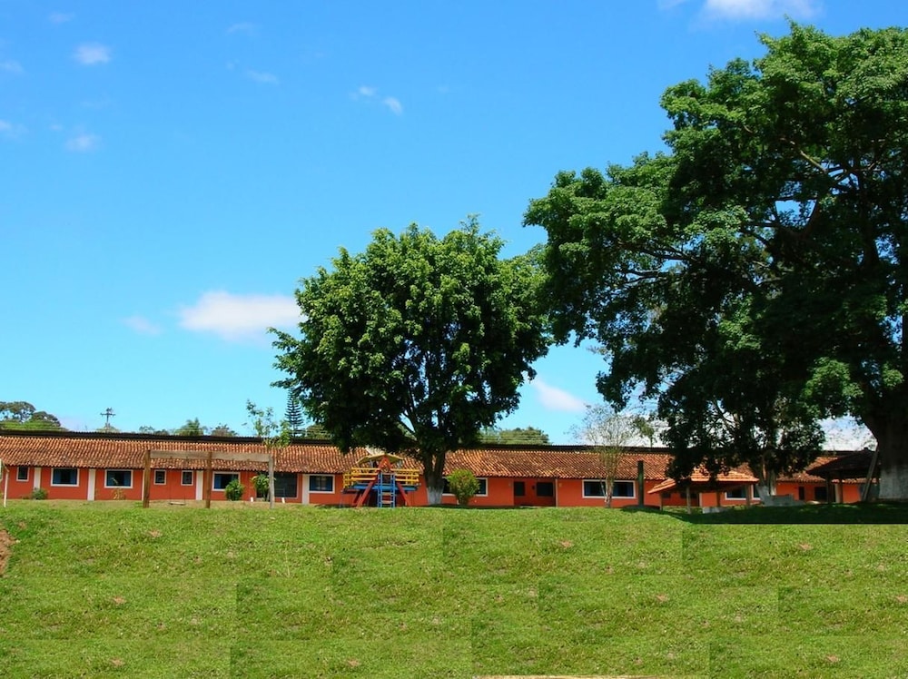 Hotel Chalés Parque Aquático - Image 1