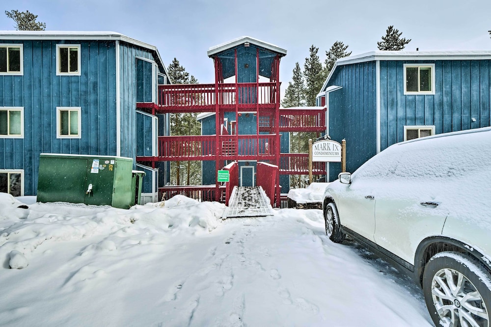Free Ski Shuttle: Mtn Escape in Breckenridge!