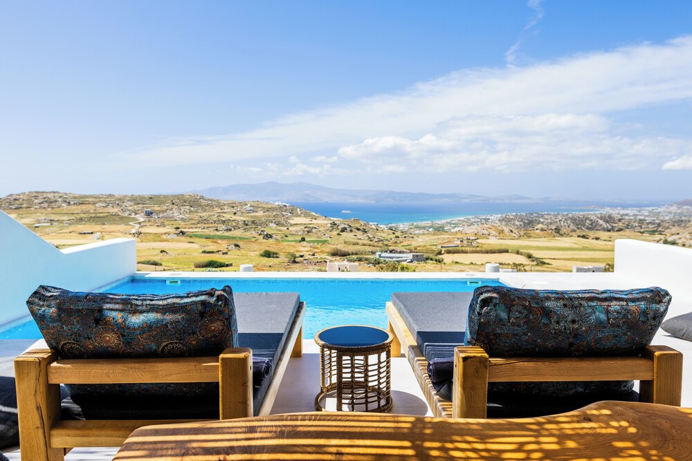 La Grande Vue Private Villas
