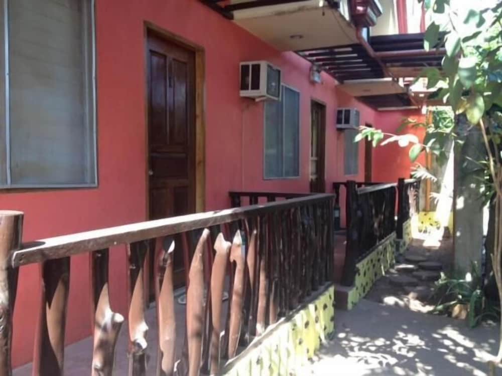 Villa Saturnina