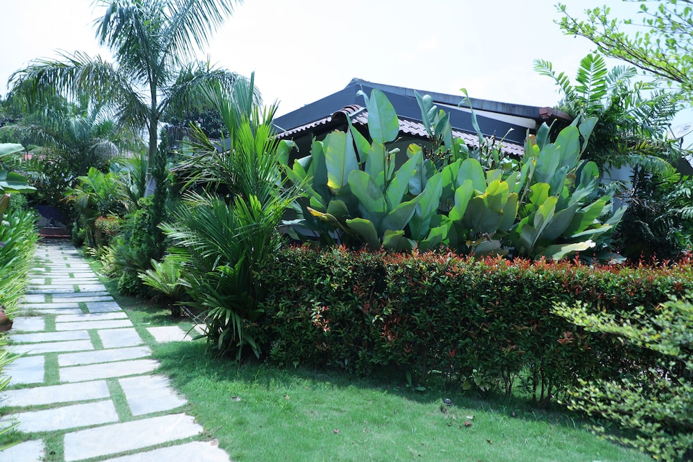 Hong Sau Resort