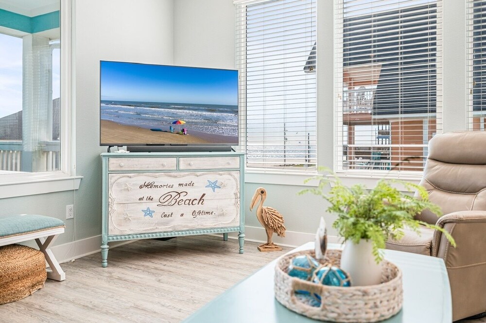 Crystal Breeze 3 Bedroom Home