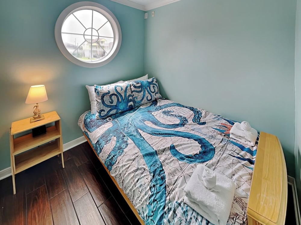 Harbor View Breeze by Ryson Vacation Rentals