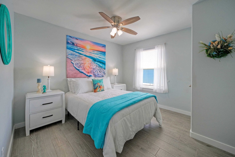 Two Port A Homes Near Beach & Nature Preserve Ideal Group Retreat