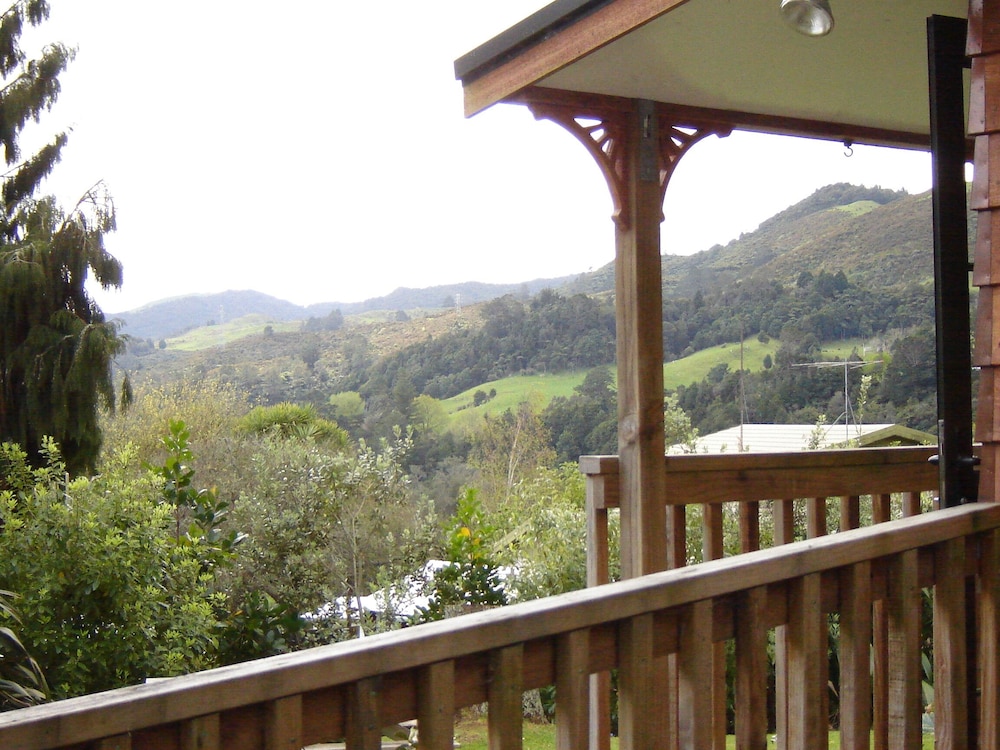 Karangahake Gold 'n Views Cottage