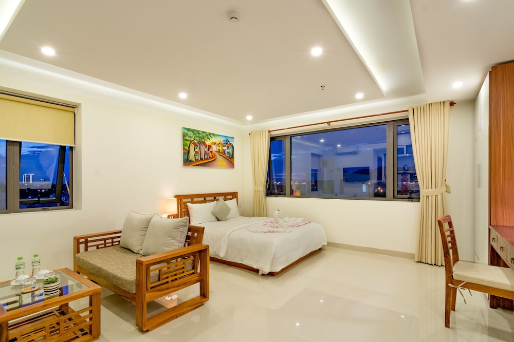 Salamander Hotel and Apartment